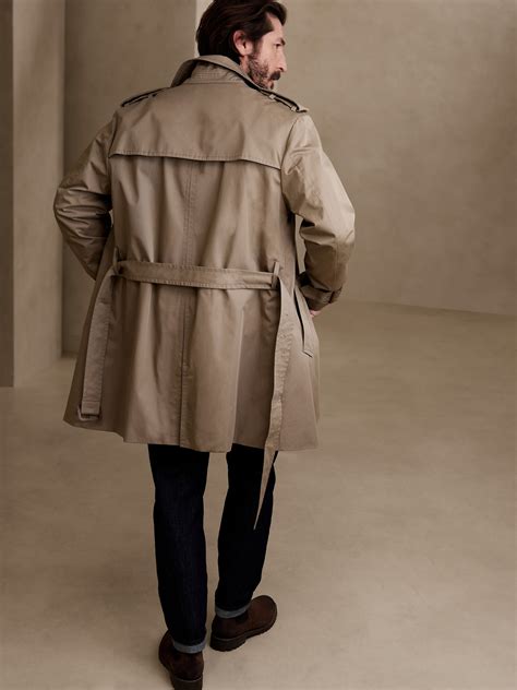 進入初秋的儀式感：2020年十件最值得入手的乾濕褸Trench Coat .